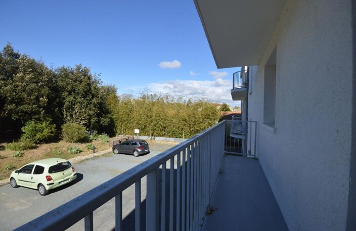 appartement t3 avec garage 17 LA ROCHELLE PORT NEUF — photo 2