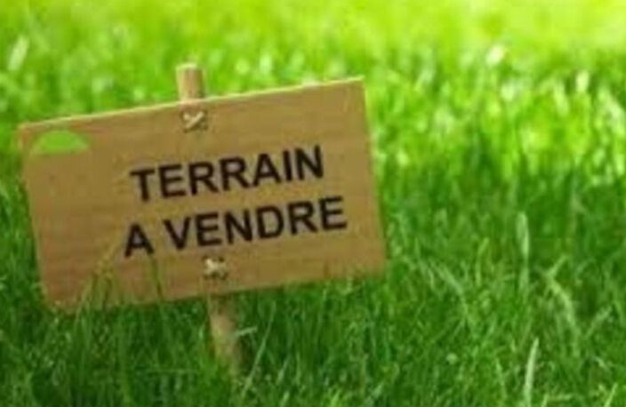 Terrain exceptionnel de 1800m² en partie  constructible avec vue magnifique à  Saint Leger Sur Dheune — photo 2