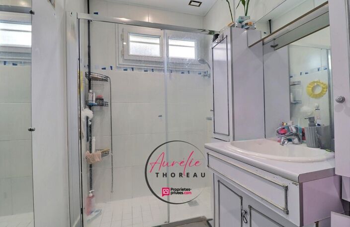 maison de plain pied, 3 chambres, terrain clos — photo 2