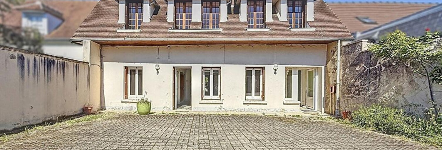Maison 10 Pièces 257 m² à vendre à Compiègne (60200)