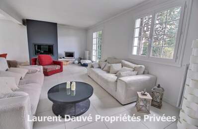 45590 SAINT CYR EN VAL - Maison individuelle sur s/sol - 5 chambres dont 2 au rdc - Quartier calme — photo du bien
