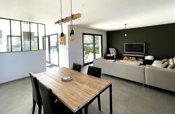 Rare à Méjannes-le-Clap : Villa Contemporaine Plain-Pied (DPE A) avec dépendance et piscine — photo 4