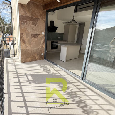 Appartement 4 pièces 308000 €