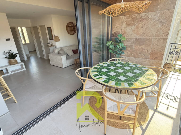 Duplex rénové   110 m2 de surface utile   DPE A   Agde — photo 1