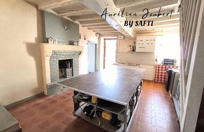 Maison à rénover Oulches avec jardin / dépendances — photo 2