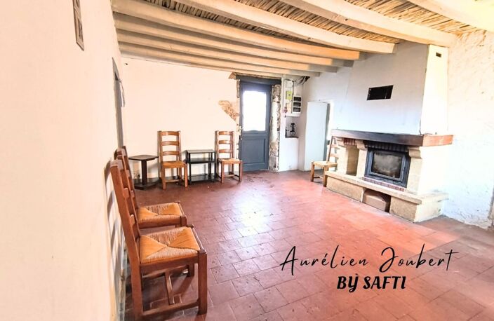 Maison à rénover Oulches avec jardin / dépendances — photo 3
