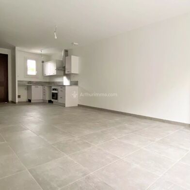 Maison 3 pièces 630 €