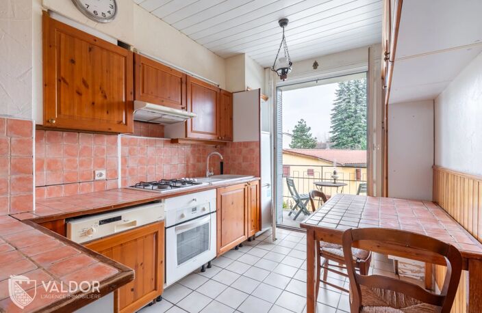 T4 92m2 TRAVERSANT BALCON BORDS DE SAÔNE — photo 4