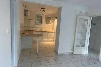 Appartement 3 pièces 700 €