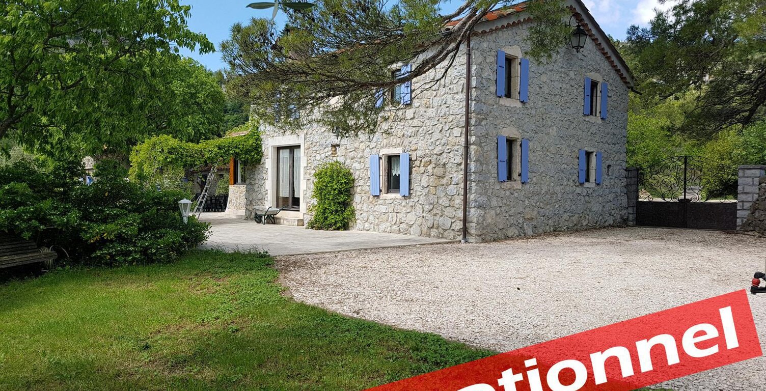 Vente maison 10 pièces 163 m² Sampzon (07120) — photo 1