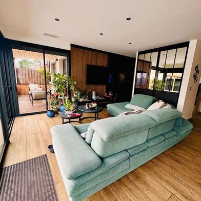 Maison 4 pièces 573000 €