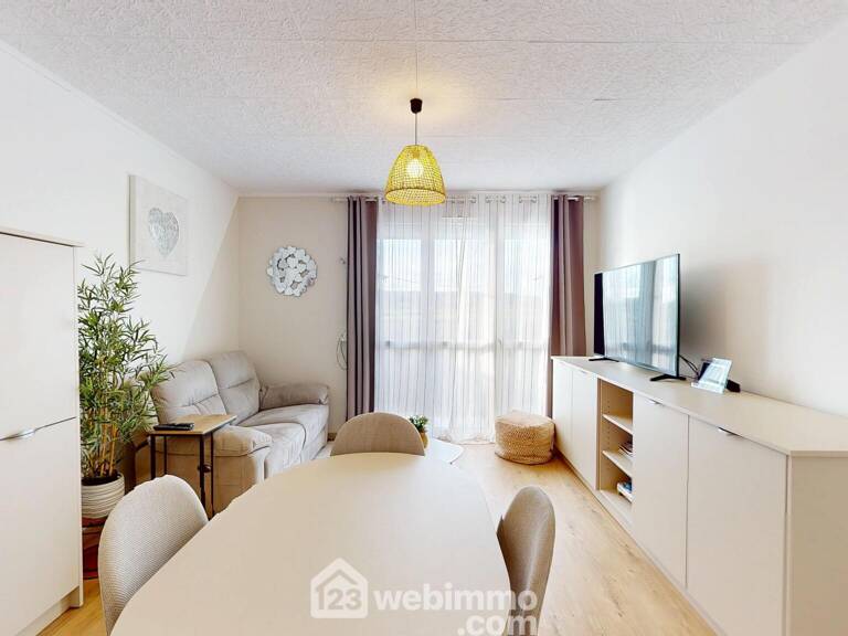 Appartement - 67m² - Noyon — photo 1
