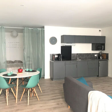 Appartement 1 pièces 560 €