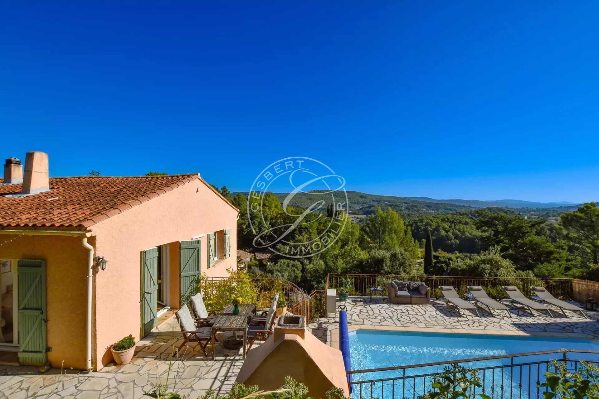 Villa / Maison 5 pièces  à vendre Flayosc 83780