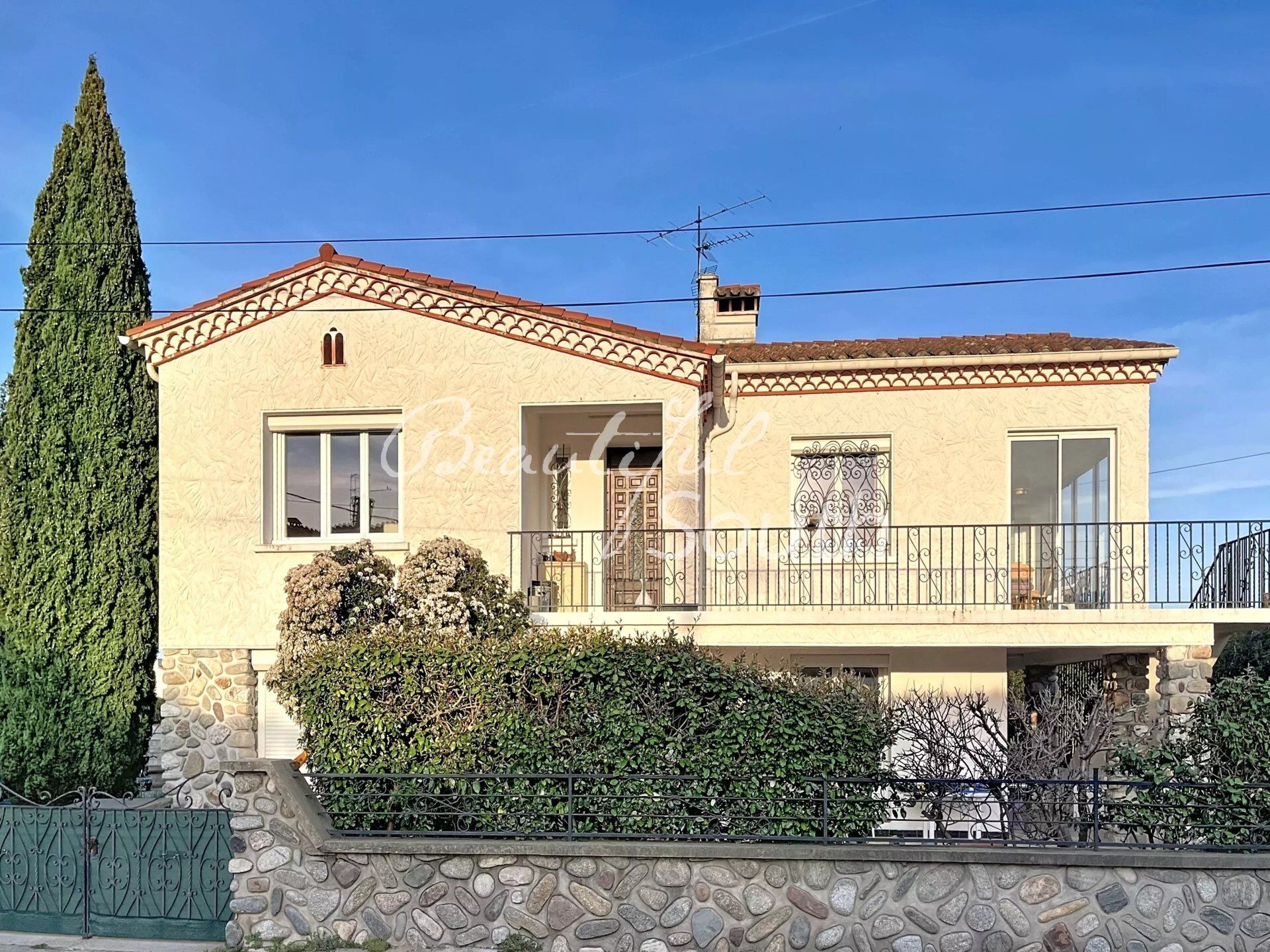 Villa / Maison  T5 à vendre Céret 66400