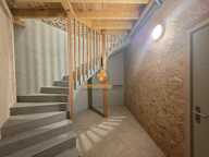 Ensemble immobilier : Hangar libre d'ocupant + Appartement T2 loué — photo 2