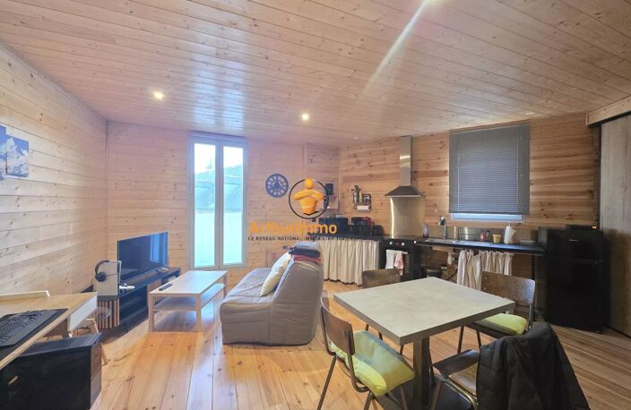Ensemble immobilier : Hangar libre d'ocupant + Appartement T2 loué — photo 4
