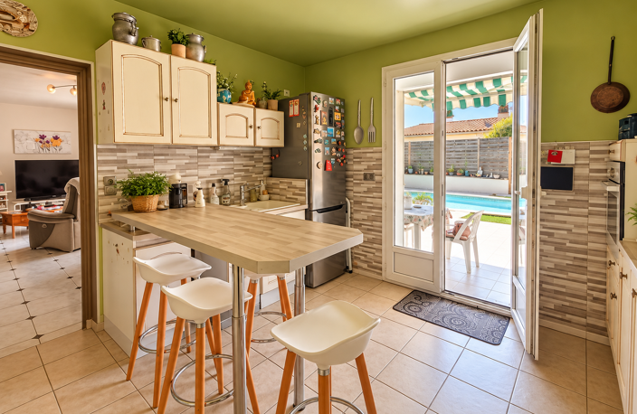 Vend villa indépendante R+1 4 chambres avec piscine à colomb — photo 4