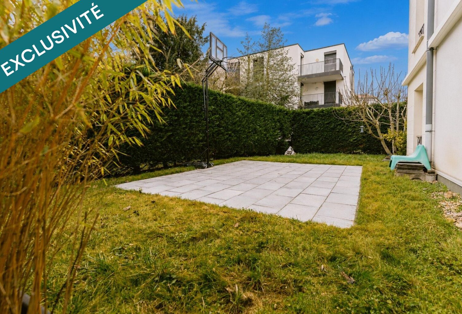RARE!! Appartement en rez-de-jardin + garages — photo 1
