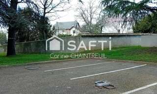 Garage   m² à vendre à Bron (69500)