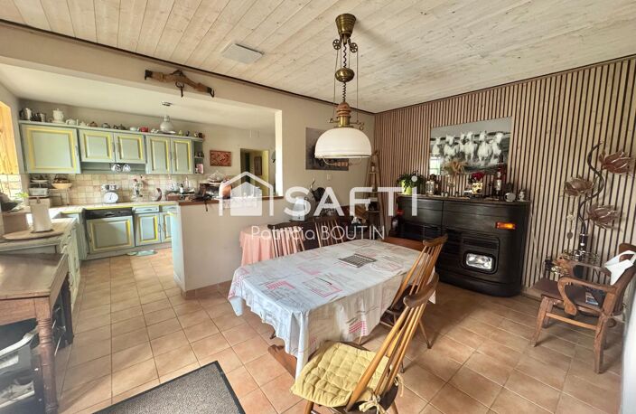 MAISON DE VILLAGE 3 CHAMBRES BUREAU GARAGE ACCES RIVIERE ! — photo 3