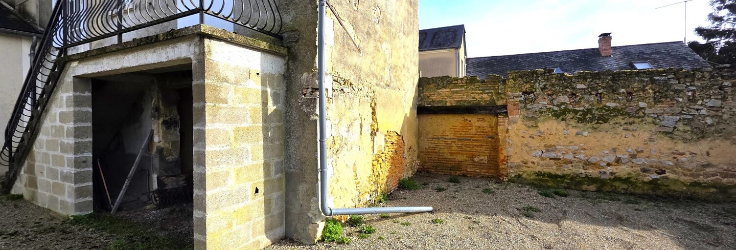 Immeuble  160 m² à vendre à La Flèche (72200)