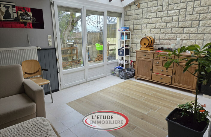 LA MONTAGNE bourg : Maison de 132 m2 (+100 m2 d'annexes) sur — photo 5