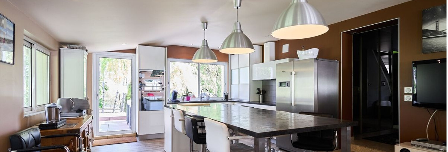 Maison 7 Pièces 197 m² à vendre à Roucy (02160)