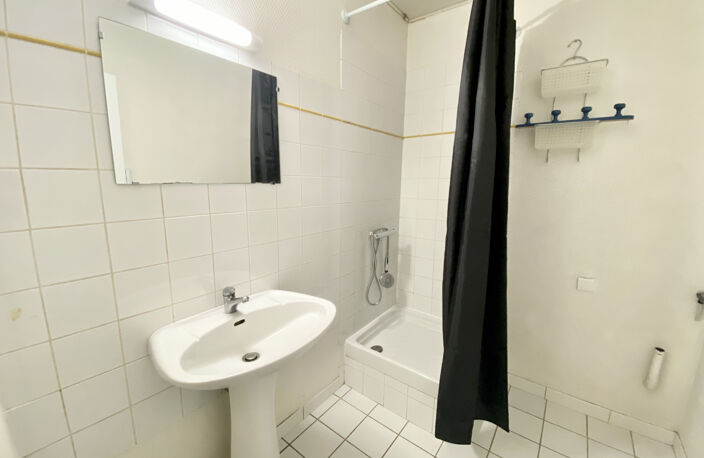 STUDIO DE 31.39 M2 EN PLEIN CENTRE VILLE — photo 4