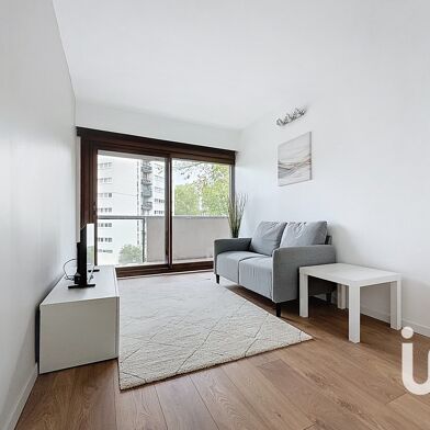 Appartement 6 pièces 580 €