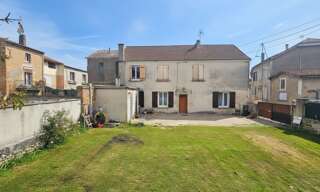 Immeuble  160 m² à vendre à Sainte-Livrade-sur-Lot (47110)