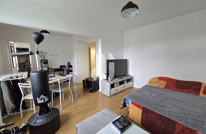 Appartement GRADIGNAN - T1bis - 35 m2 — photo 2