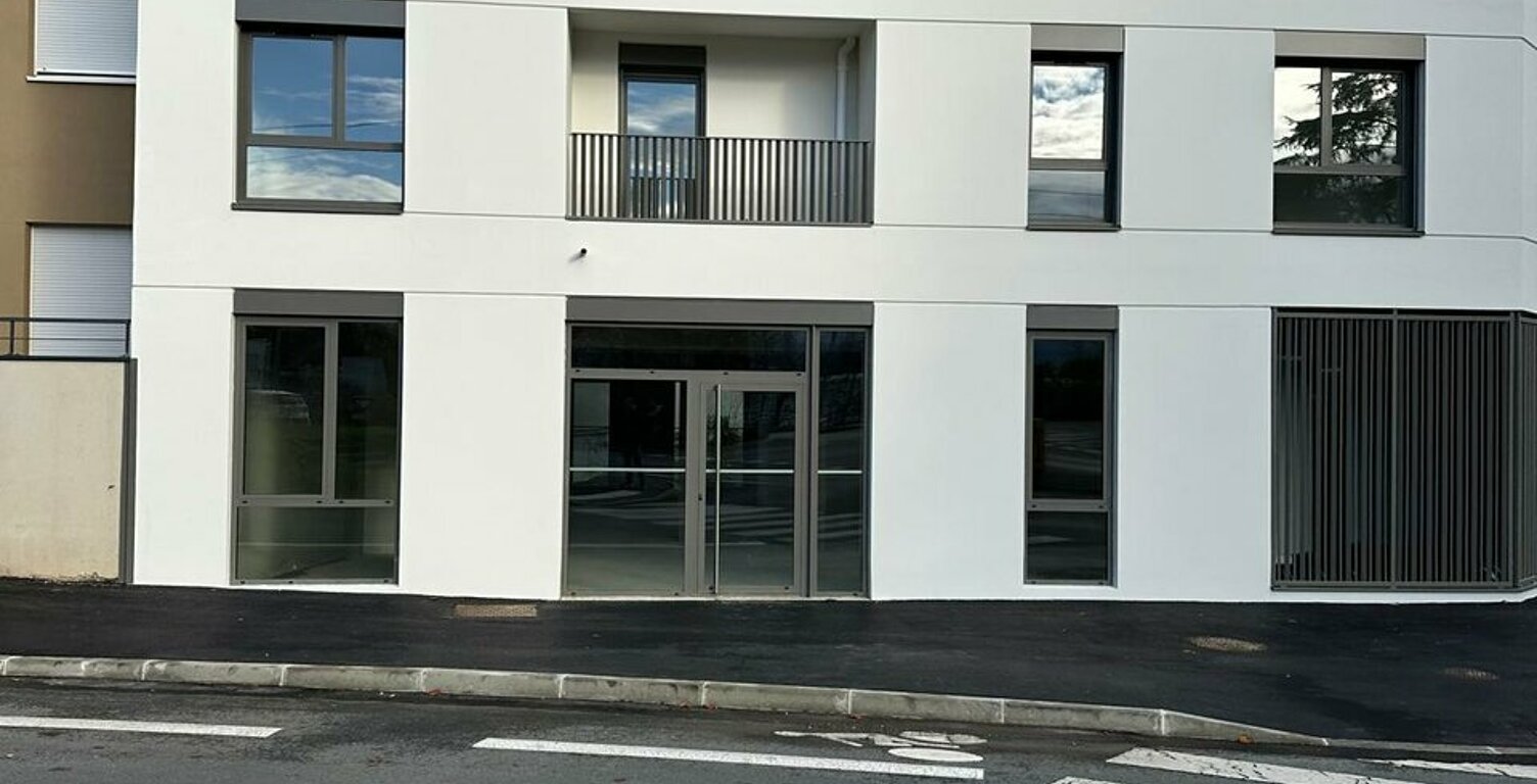 LOCAL COMMERCIAL à LOUER — photo 1