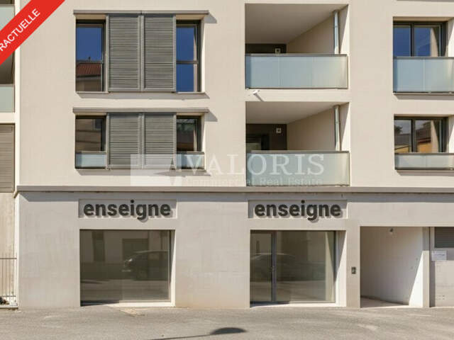 LOCAL COMMERCIAL à LOUER — photo du bien