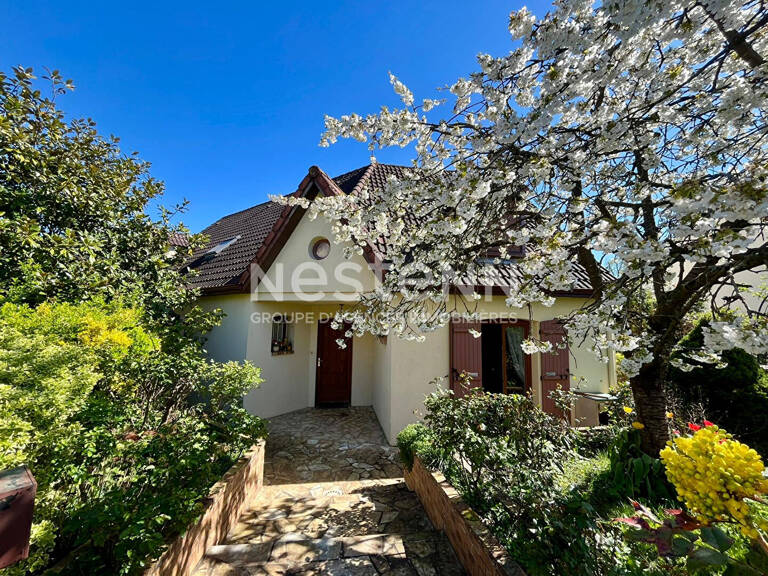Maison 148m2 à vendre sur la commune de L'Isle Adam - 7 pièces, 5 chambres — photo 1