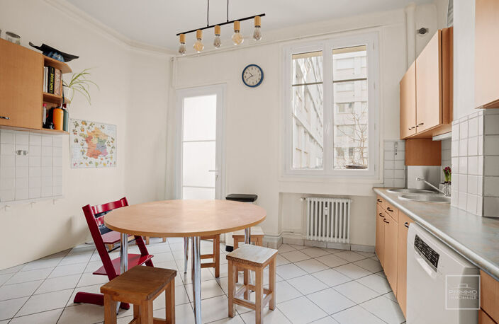 LYON 6, PROX. COLLEGE VENDOME, 139.78m² — photo 3