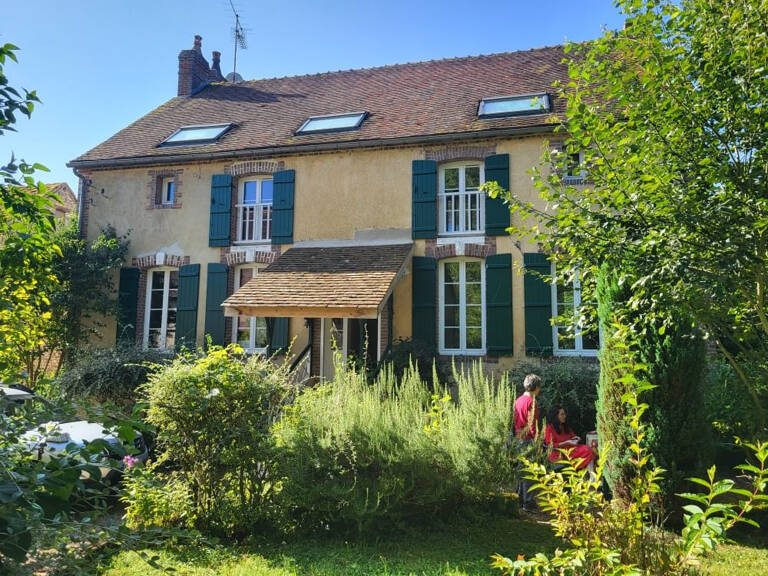 Maison  à CHASSY 7 pièce(s) 155 m2 + logement indépendant T2 60M² — photo 1