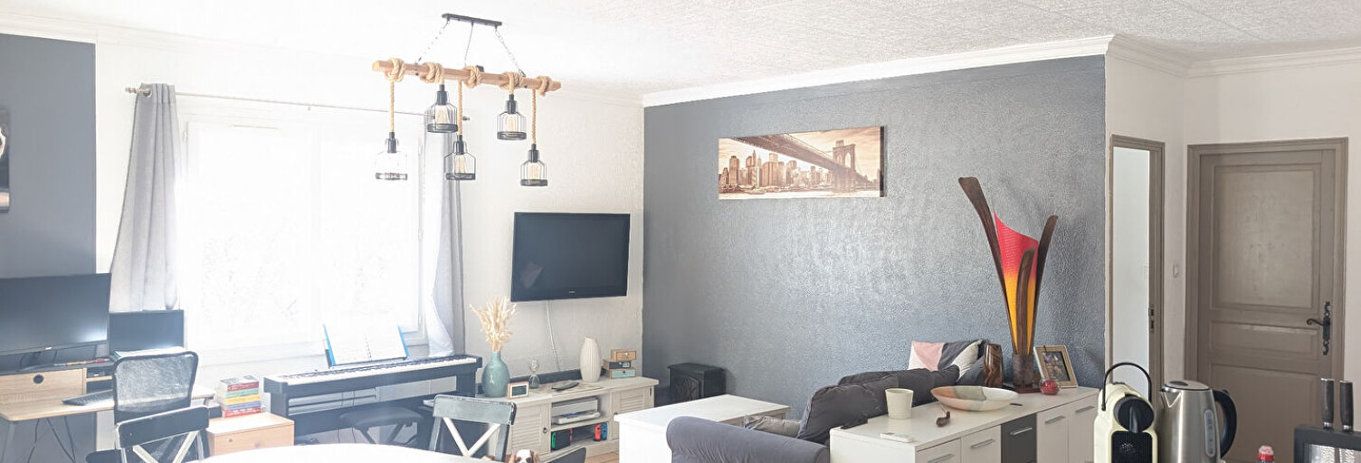 Appartement 3 Pièces 85 m² à louer à La Roquebrussanne (83136)