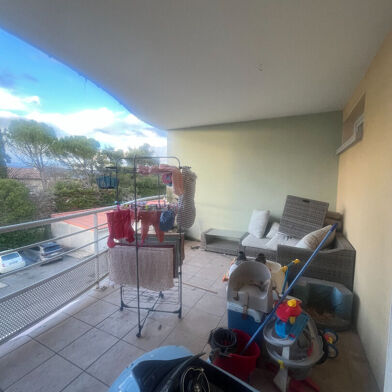 Appartement 3 pièces 730 €