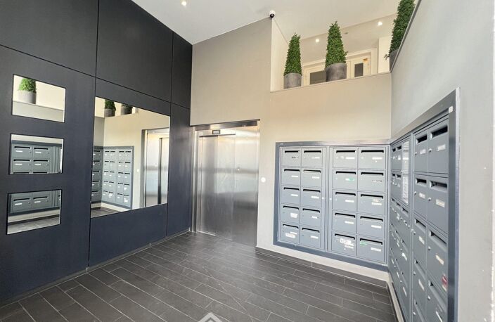 Appartement - 39.57m² - Vitry-Sur-Seine — photo 2