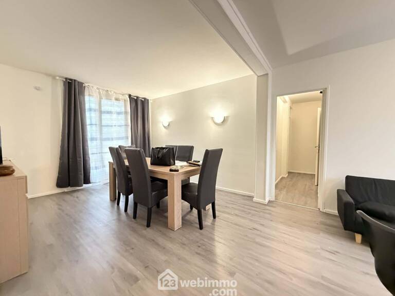 Appartement - 66m² - Laon — photo 1