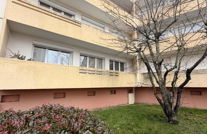 Appartement - 66m² - Laon — photo 2