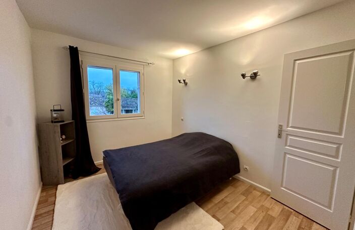 Hameau composé de 5 habitations avec garage et dépendance sur 16000m² de terrain. — photo 3