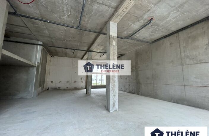 LOCAL COMMERCIAL à LOUER — photo 2