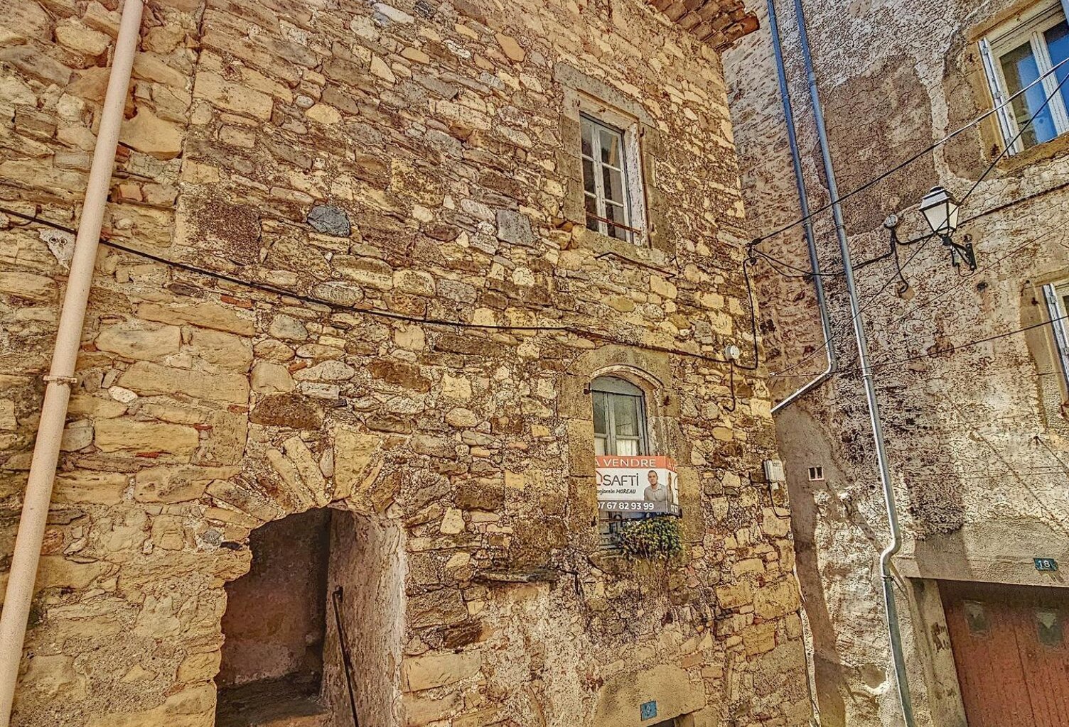 Maison de charme en pierres avec cave — photo 1