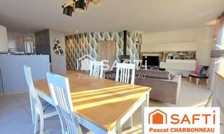 Maison 5 Pièces 102 m² à vendre à La Châtaigneraie (85120)