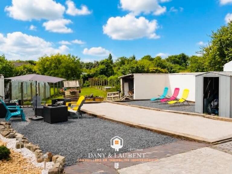 jolie maison familiale entièrement rénové avec un très beau jardin — photo 1