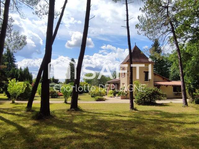 Belle propriété avec parc arboré — photo du bien