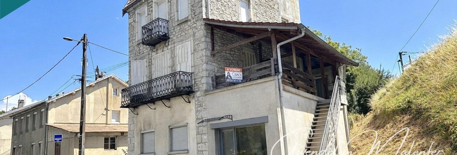 Immeuble  256 m² à vendre à Mouchard (39330)