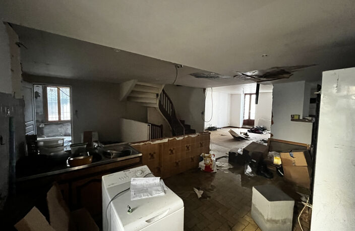 RIEUPEYROUX : Immeuble à rénover — photo 3